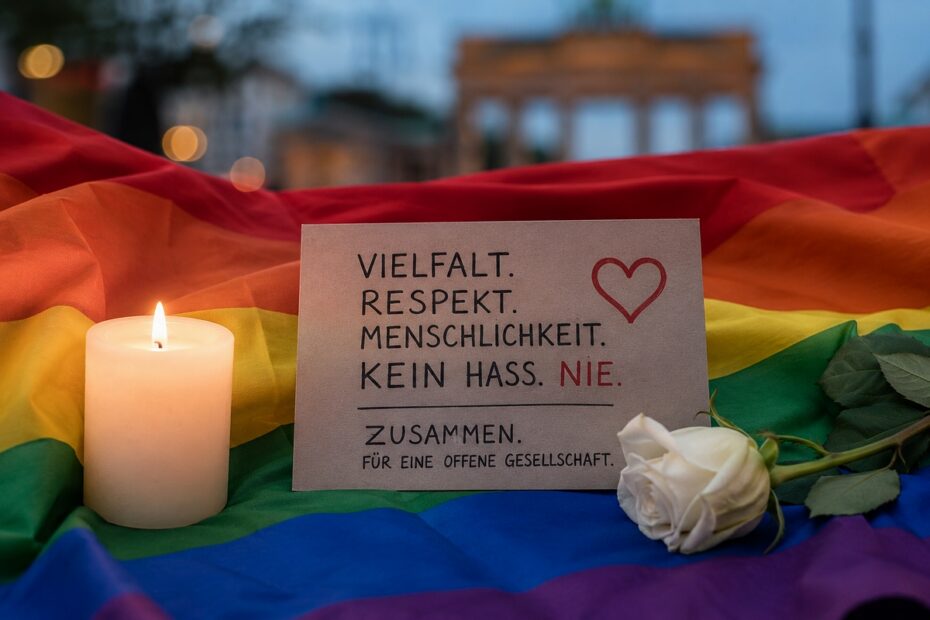 Terroranschlag auf Berliner CSD: Trauer und Entsetzen – Kritik an Hasskommentaren